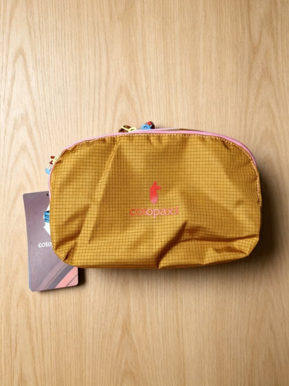 Cotopaxi Vibrant Multicolor Travel Pouch Cosmetic Makeup Organizer Zip Bag
